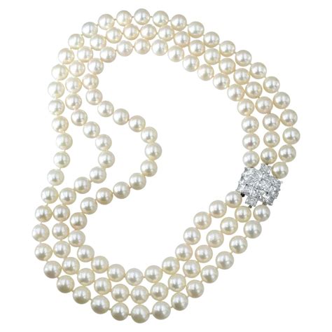 cartier pearl necklace prices.